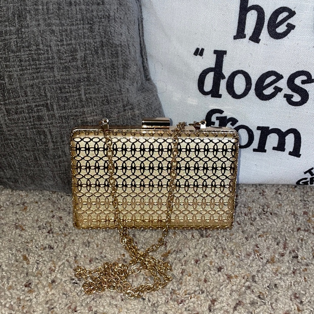 Elegant metal crossbody